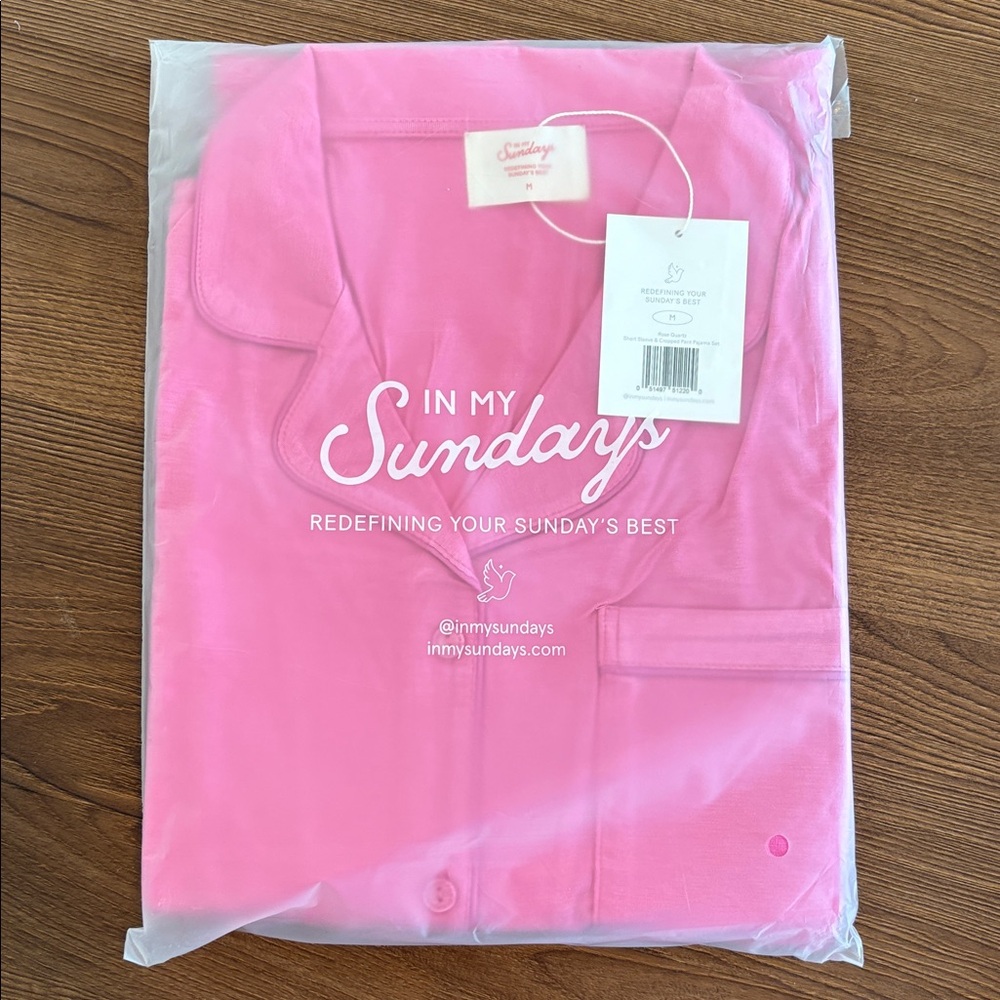 New NWT IN My Sundays Rose Quartz Short Sleeve & Cropped Pant Pajama Set Medium - Picture 4 of 5